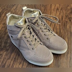 Lumberjack Marisa Gray Wedge Suede Sneakers Sz 38 Neutral Capsule